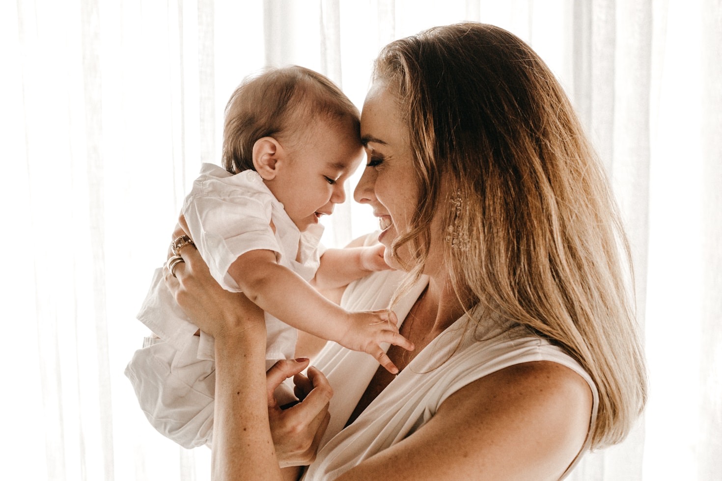 How to Build a Support System During Motherhood
